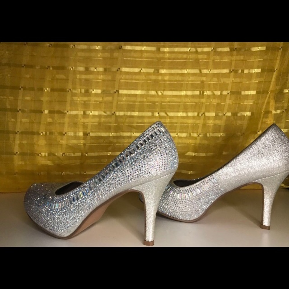 Silver Diamonds